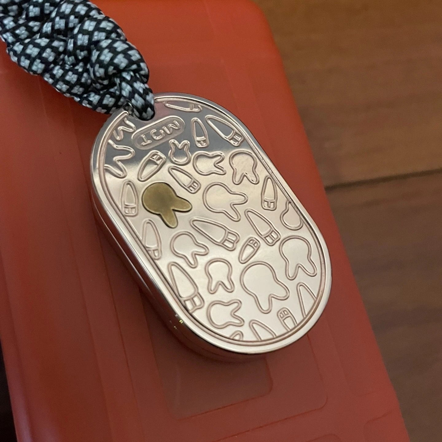 FINEDC Grumpy Rabbit Slider 3